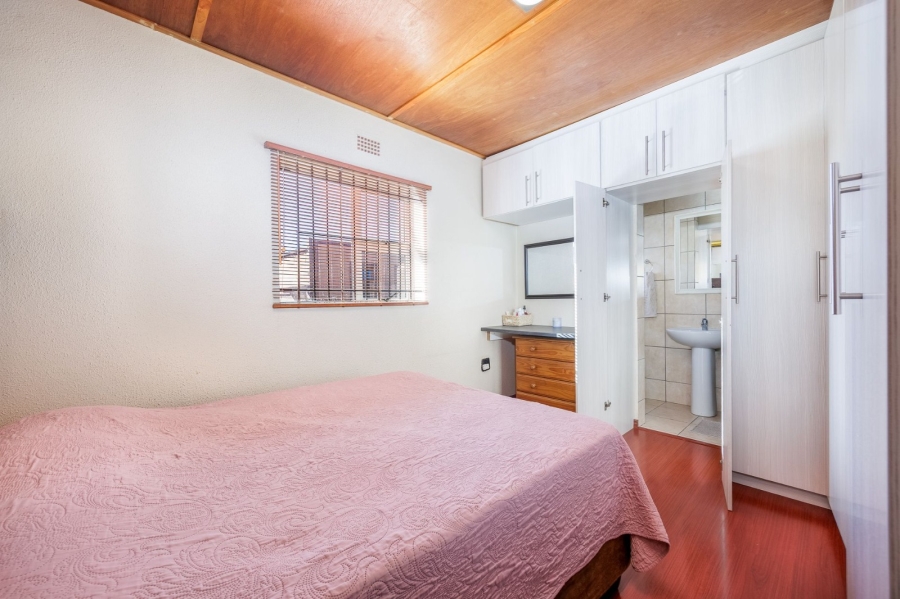 3 Bedroom Property for Sale in Rustdal Western Cape